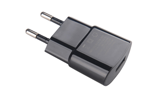 Single port wall charger UC106